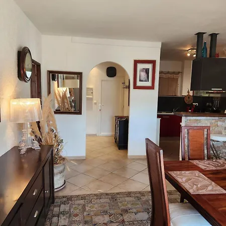 Apartment Centre De Calvi *