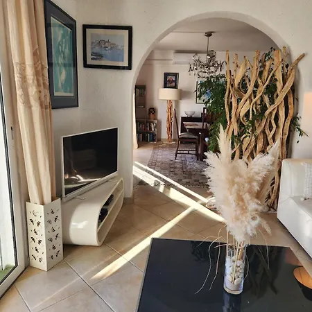 Centre De Calvi Apartment *